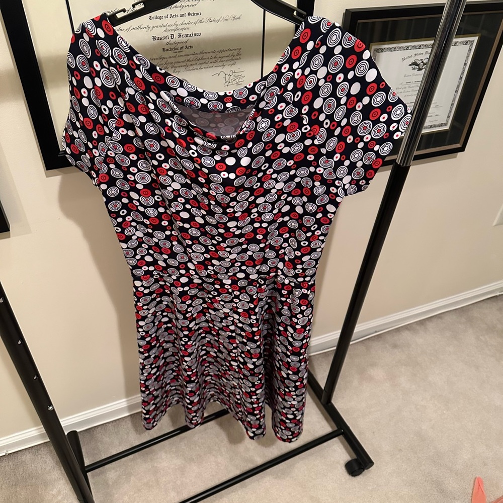 Dress - Picture 3 of 4